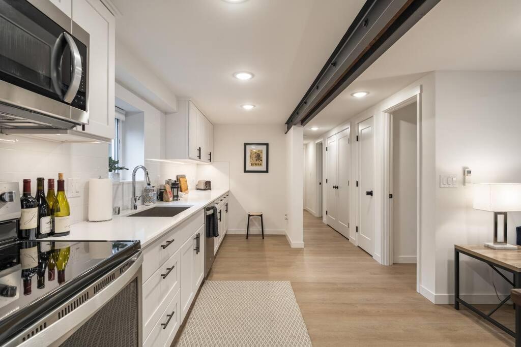 Modern, New & Industrial In Georgetown Villa Seattle Exterior photo